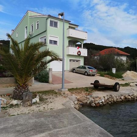 Admiral Apartman Brbinj Kültér fotó